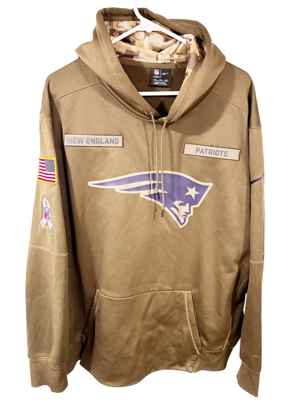 Nike Khaki New England Patriots Salute to Service Therma Pullover Hoodie XXL